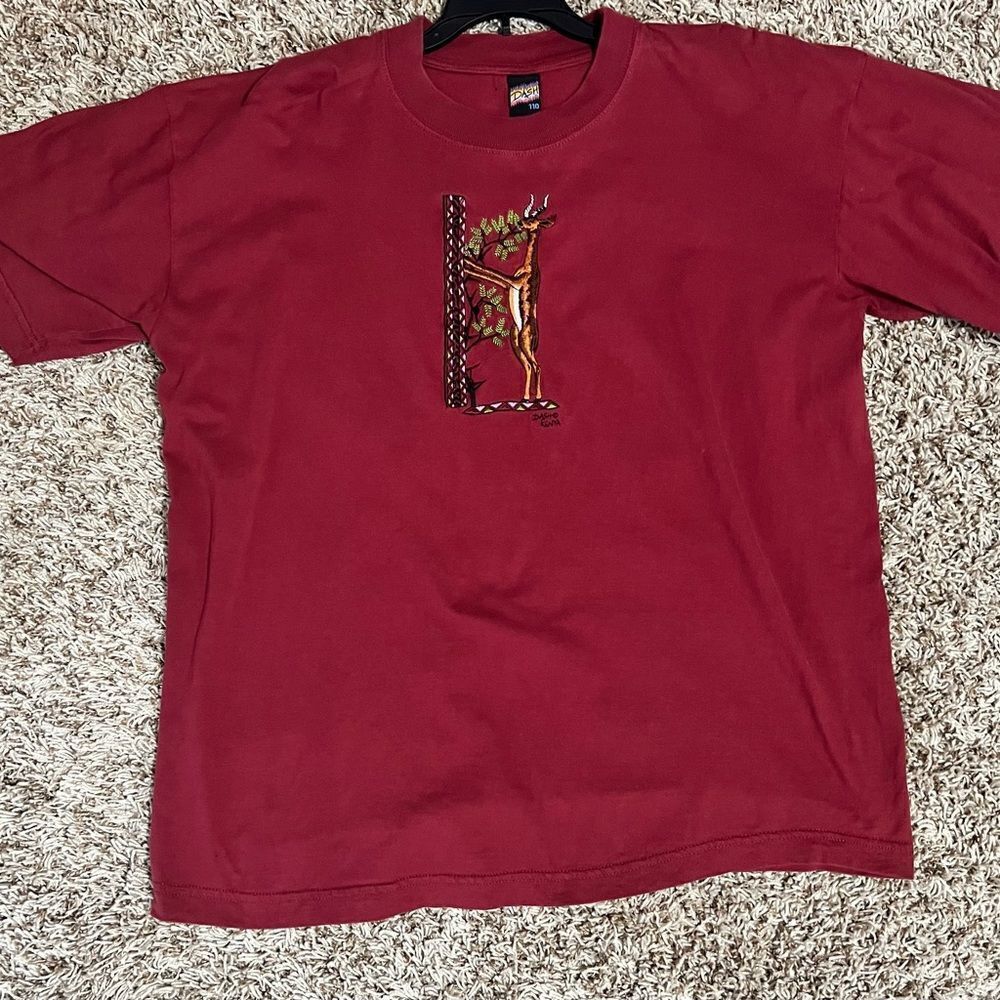 Dash Kenya Embroidery Stitched Nature t-shirt in very good condition! Front Hit